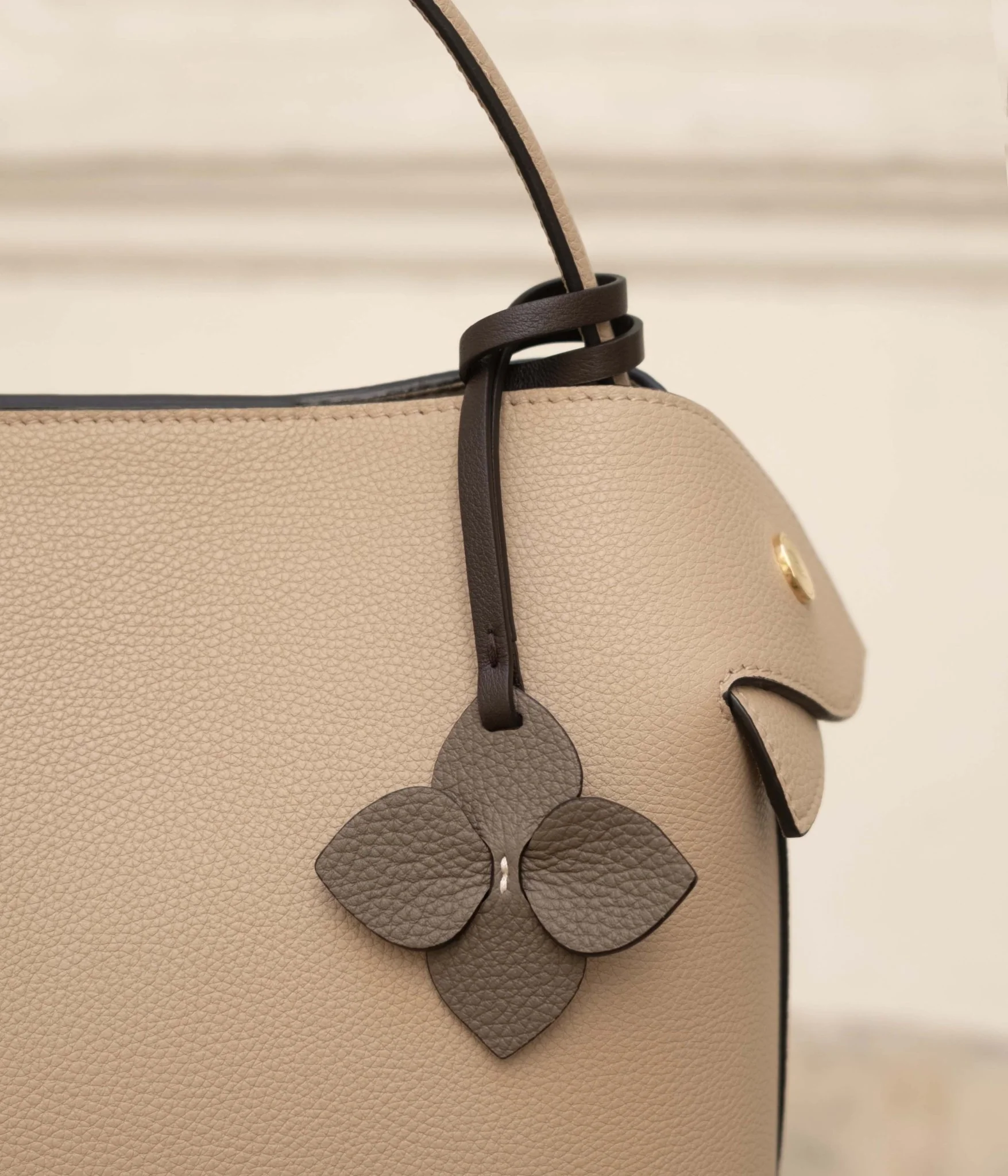 Mini Sia | Taupe - Image 2
