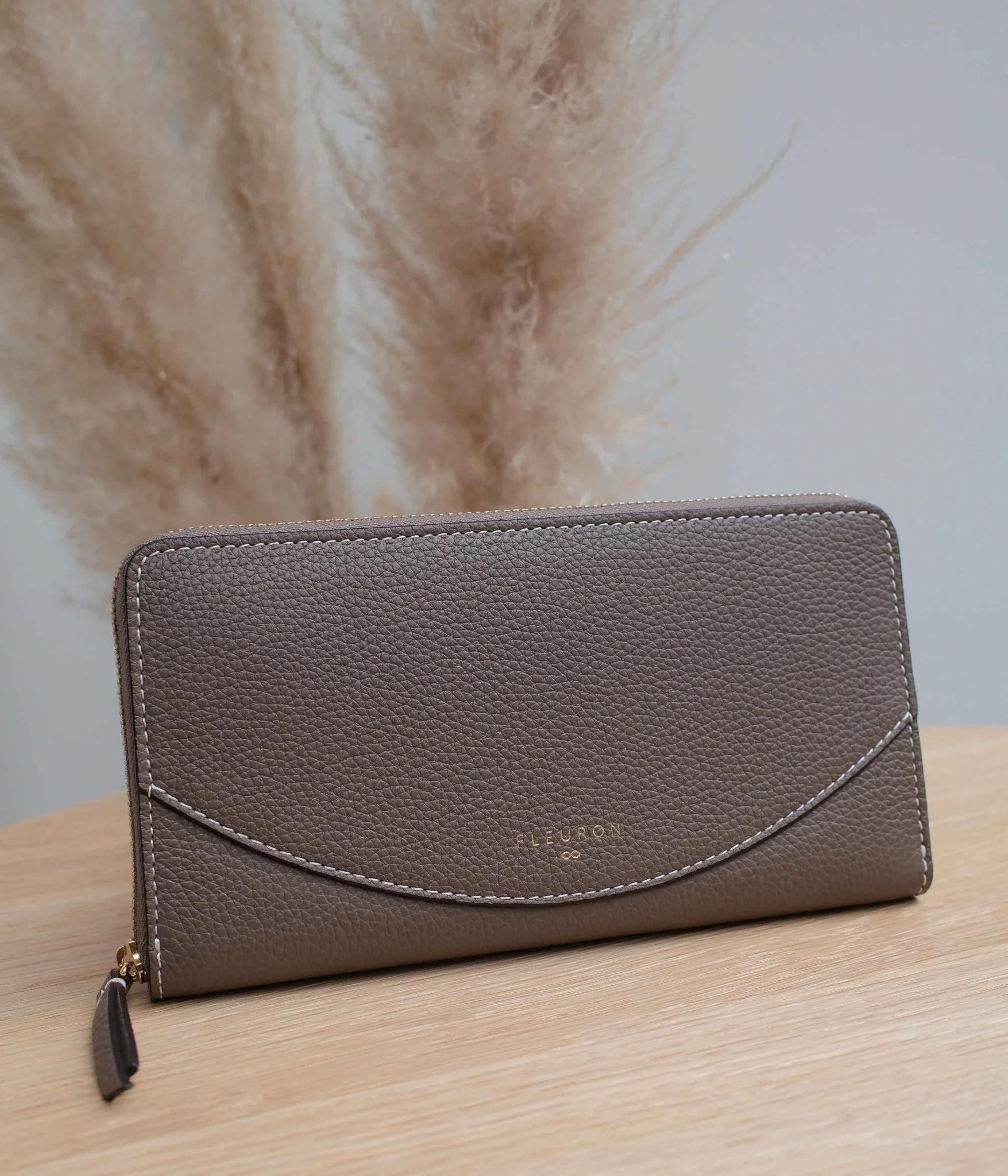 Ora | Taupe - Image 3