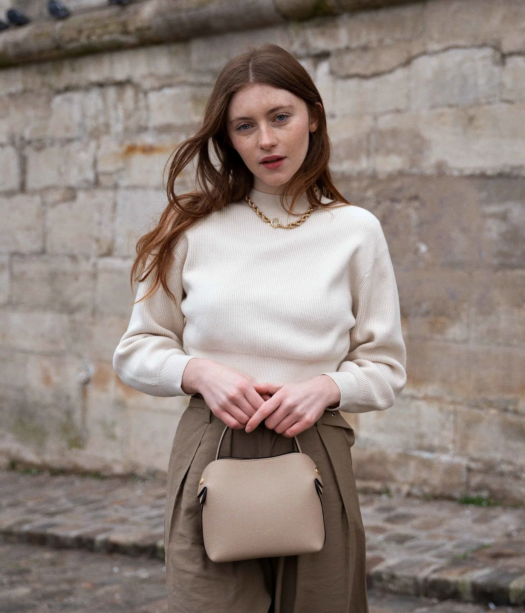 Mini Swann | Sable - Image 2