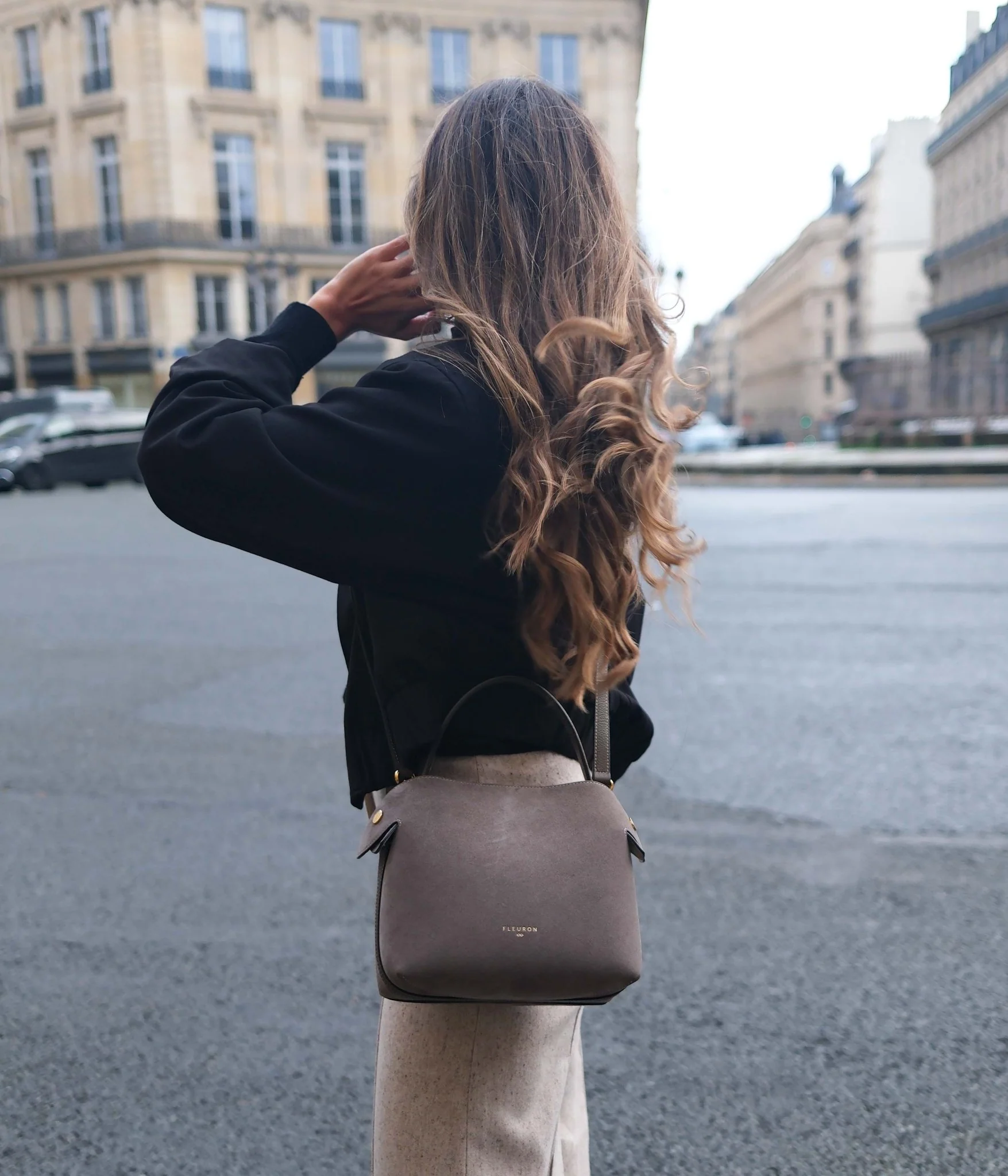 Medium Swann | Suede Taupe - Image 3