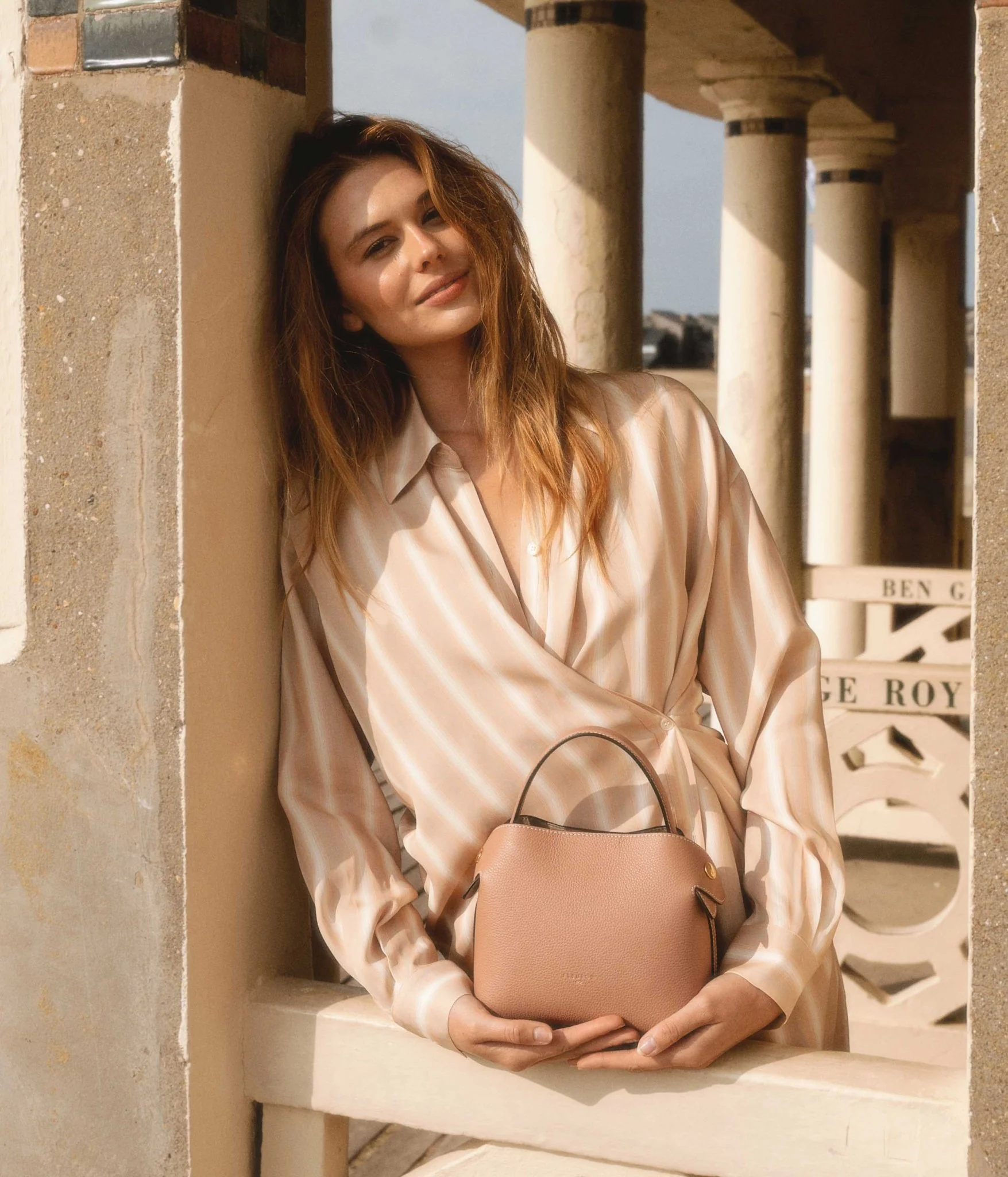 Mini Swann | Rose Terracotta - Image 2